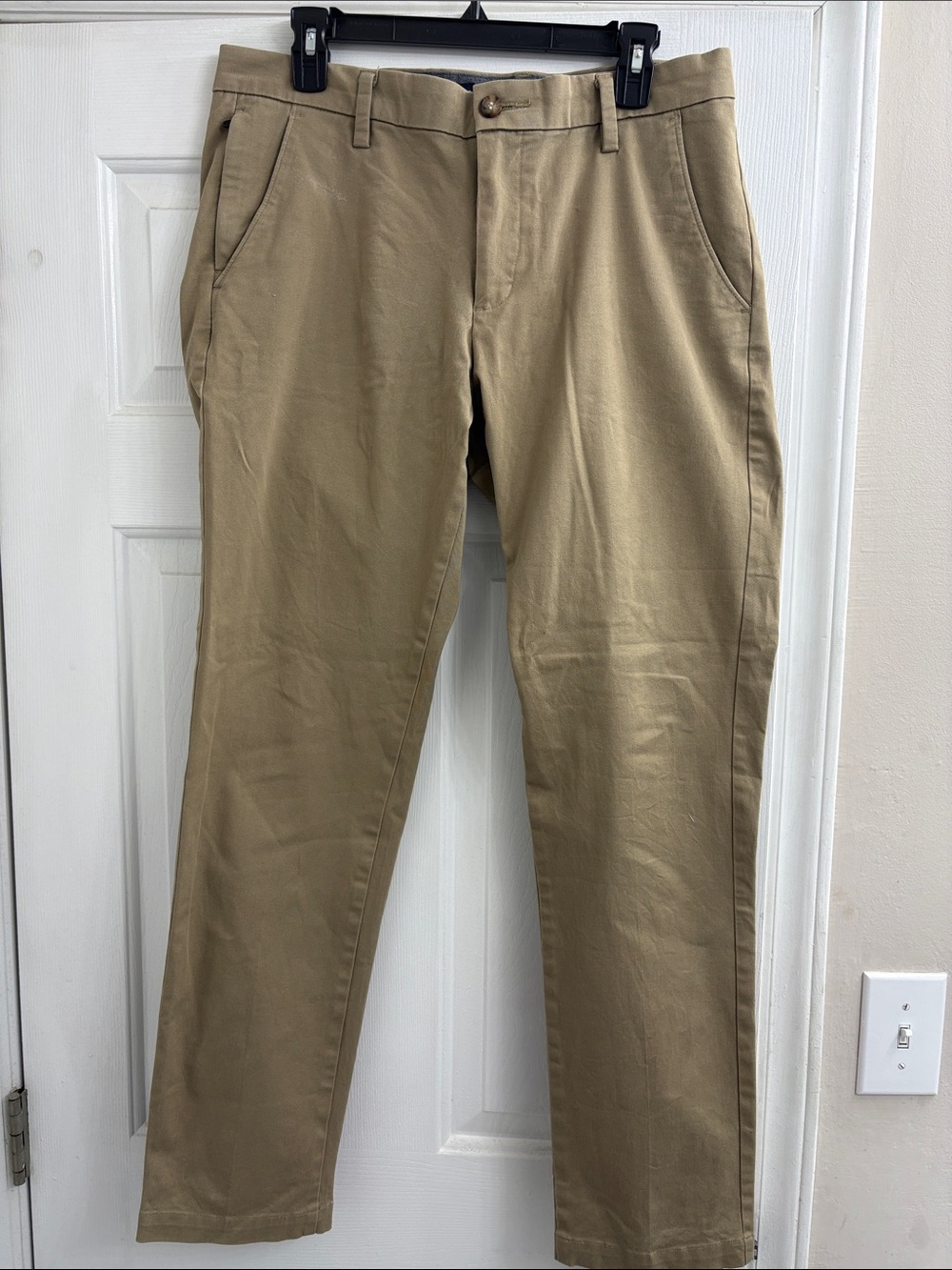 Dockers Men's Straight Leg Khaki Chinos - Light Tan